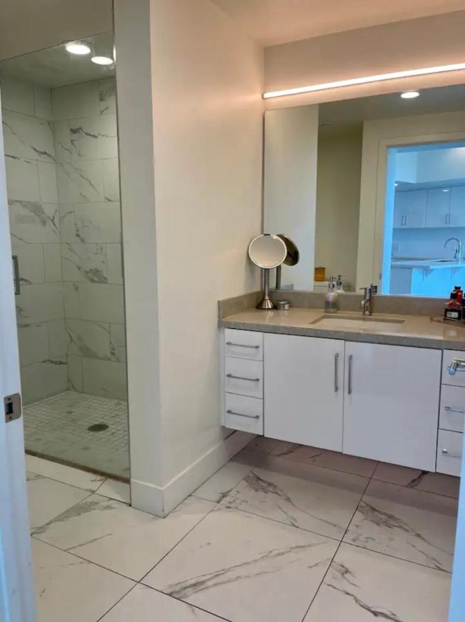 Luxury Designer Suite With Rooftop Pool, Gym San Diego Exterior photo
